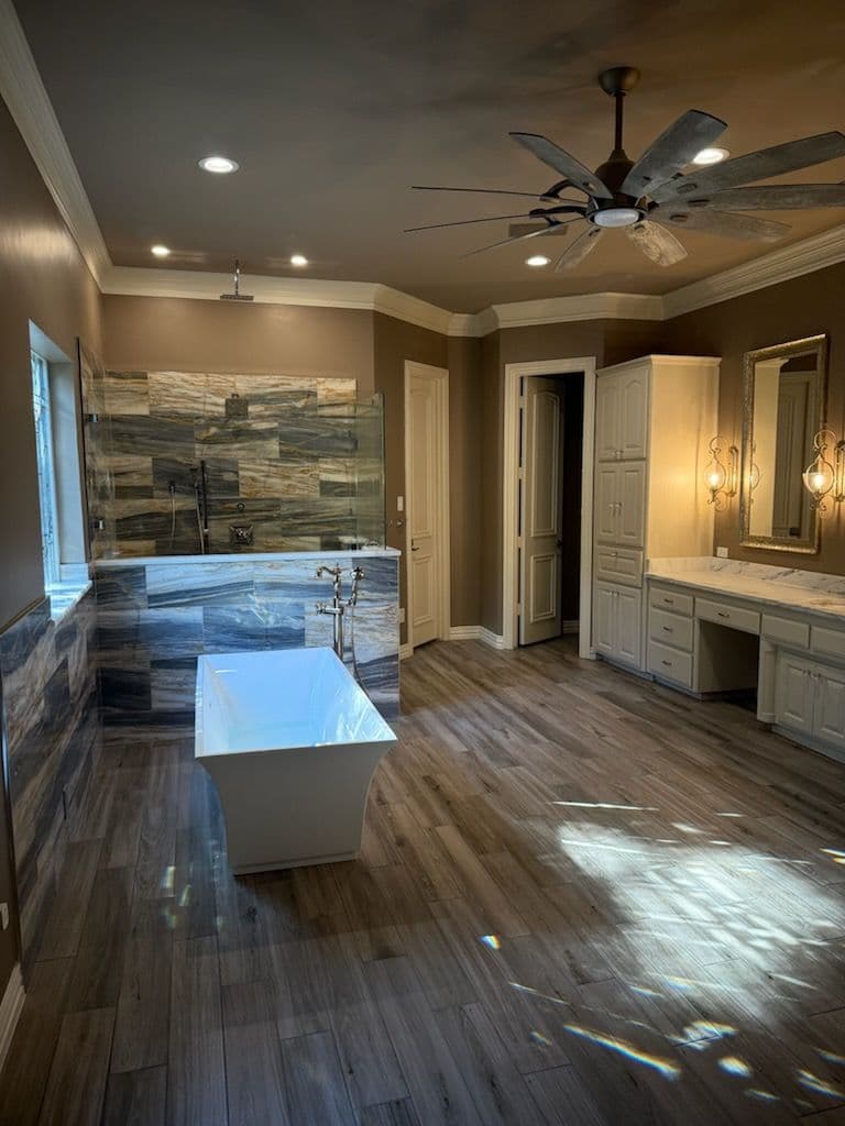 Gallery photos for Elegant Bathroom Makeover: Image #2